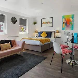  Apartment Centre Baxter